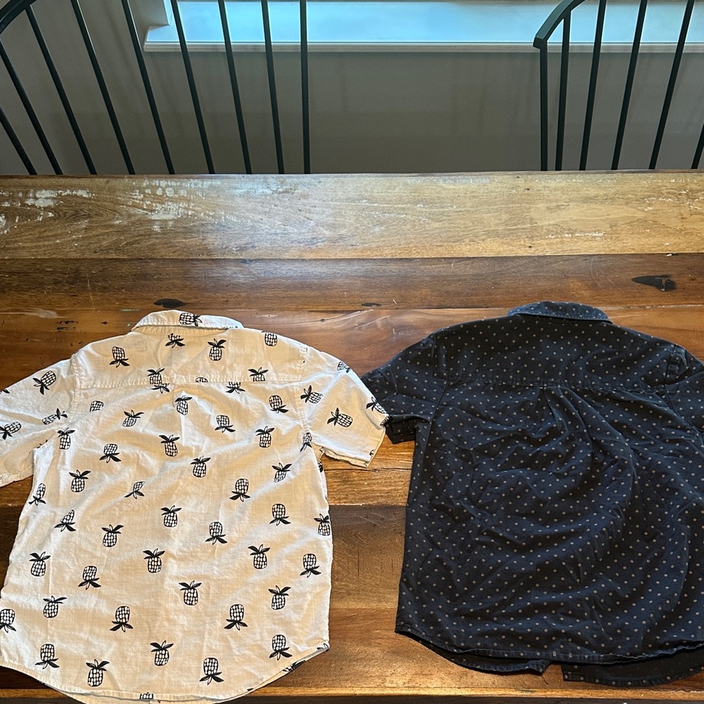Bundle two button down shirts - Picture 8 of 12